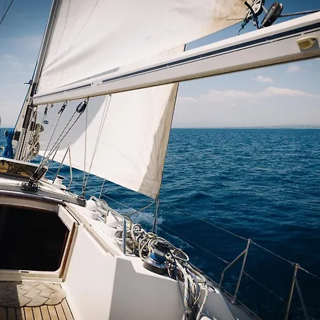 Sleep In Boat * Катания