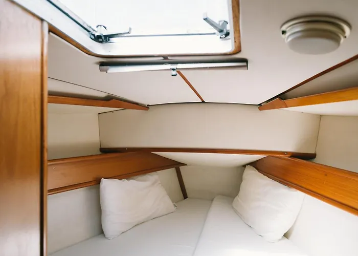 Úszó hotel Sleep In Boat